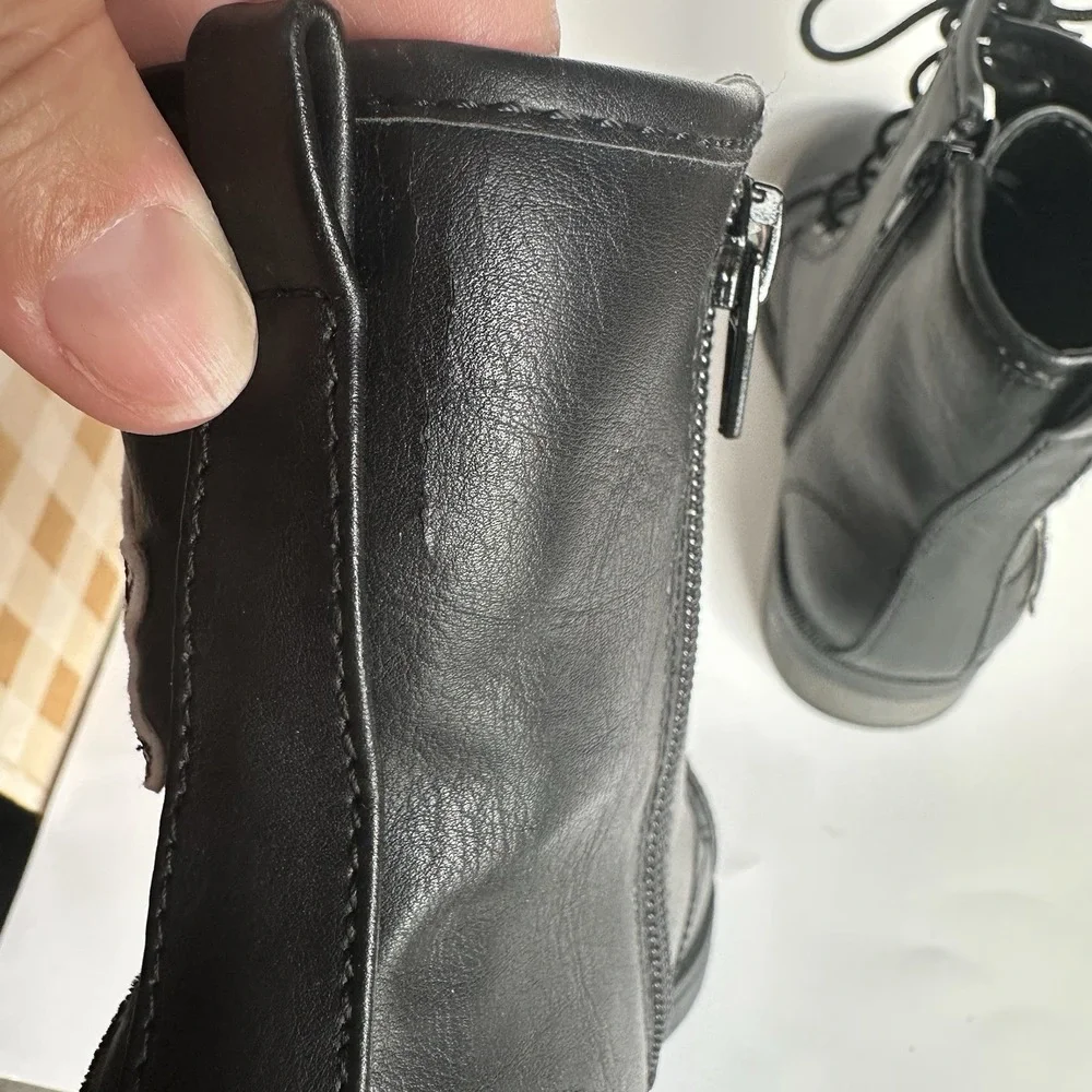 Steve Madden new but